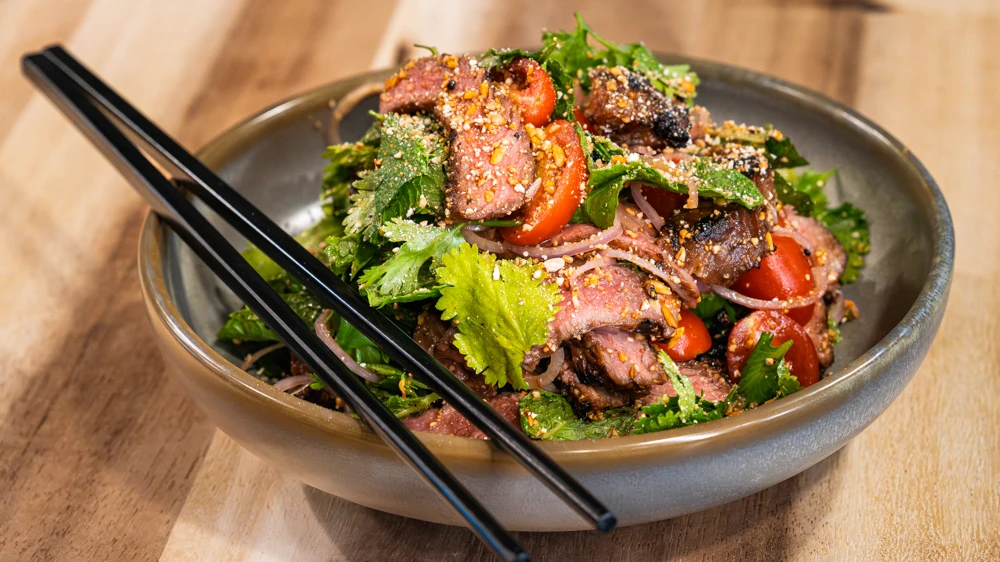 thai beef salad image1 197924 1 3 Saagar Restaurant