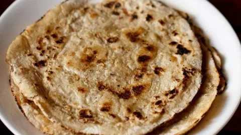 What Is Jowar Roti? A Wholesome Traditional Flatbread at Saagar 4 jowar roti recipe 1 480x270 1 Saagar Restaurant