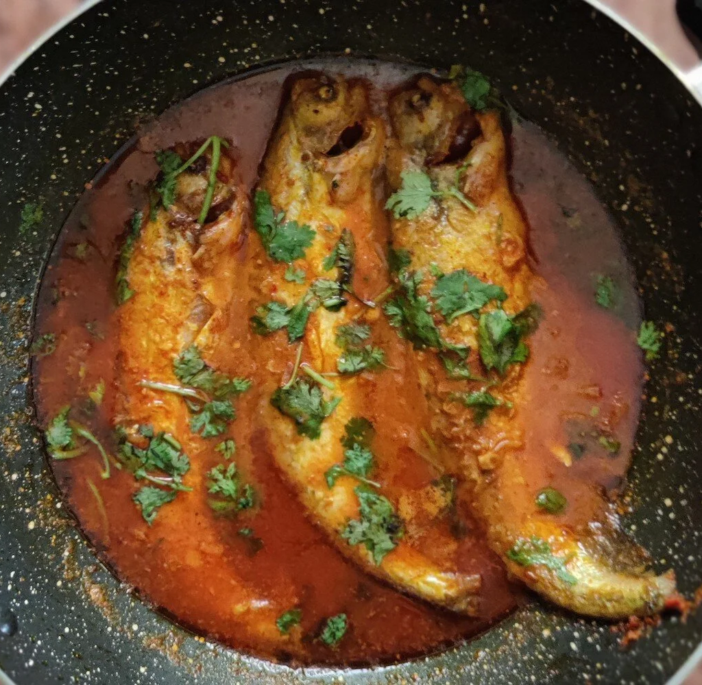 Machher Jhol – A Classic Bengali Fish Curry Full of Comfort 2 image 9 Saagar Restaurant
